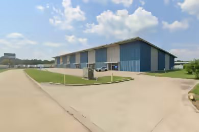 1402 Bridgeview Dr | Crane-served Office Warehouse for Lease in Port Allen, LA