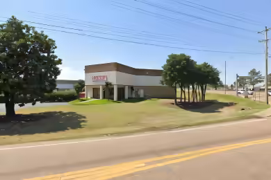 Old Lamar Avenue | Industrial Space for Lease - 112,422 SF in Memphis, TN