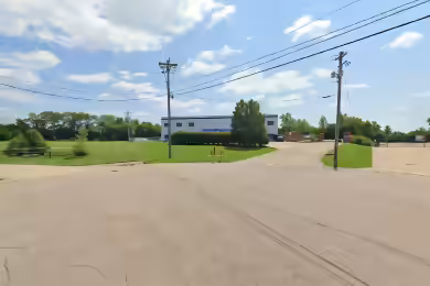 2015 Stapleton Court | 24,000 SF Industrial Space Available in Forest Park, OH