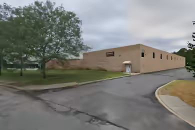 30 Crossways East | High Ceiling Warehouse or Manufacturing Space in Bohemia, NY