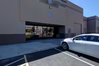 1401 South Siesta Lane | 25,807 SF Industrial Space Available for Lease in Tempe, AZ