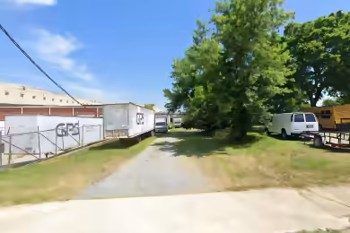 517 Medley Street | Midi Warehouse - 517 Medley St, Greensboro, NC