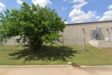 1209 La Doss Drive | Industrial Space for Lease - 22,900 SF in Duncan, OK