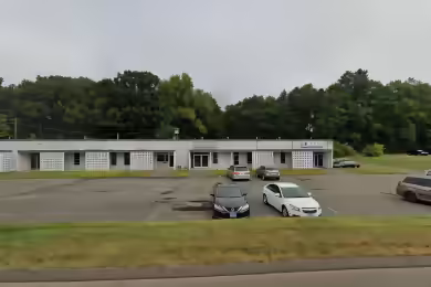 Woodlawn Road | FLEX LEASE SPACE AVAILABLE - 16,000 SF Industrial Space in Berlin, CT