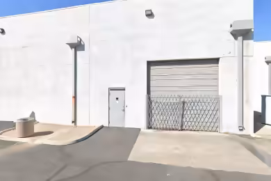 404 West Guadalupe Road | Industrial Space for Lease - 34,308 SF in Tempe, AZ