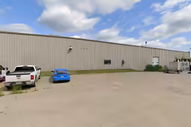 1202 Thomas Beck Road | Industrial Space for Lease at 1202 Thomas Beck Rd, Des Moines, IA