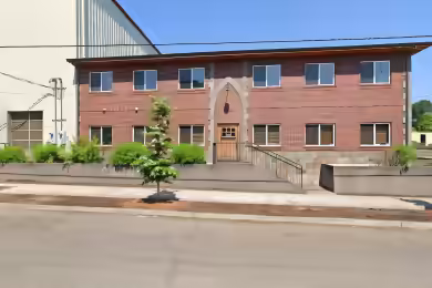 8613 North Crawford Street | Industrial Space for Lease - 8613 N Crawford St, Portland, OR