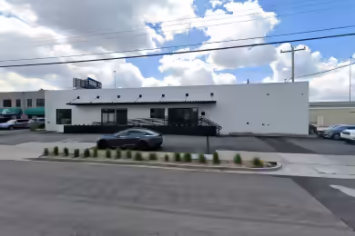 West Burton Avenue | 145-151 W Burton Ave - 15,917 SF Industrial Space for Lease