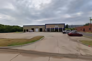 4326 Southwest 21st Street | 20,454 SF Industrial Space Available in Oklahoma City, OK