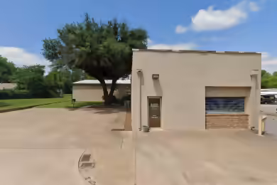 131 East Sears Street | 15,367 SF Industrial Space Available in Denison, TX