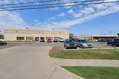 North Gratiot Avenue | Industrial Space for Lease in Roseville, MI - 16,120 SF Available