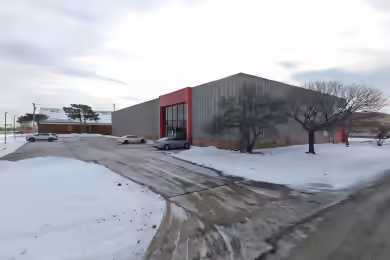 600 Busse Road | 19,190 SF Industrial Space Available for Lease in Elk Grove Village, IL