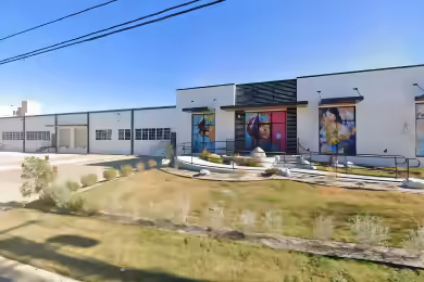 Longpoint Avenue | Mockingbird Design Center - Industrial Space for Lease