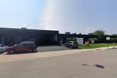North Tripp Avenue | Industrial Space for Lease at 5740-5750 N Tripp Ave, Chicago