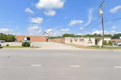 1948 West Green Drive | Warehouse on West Green - 17,695 SF Industrial Space