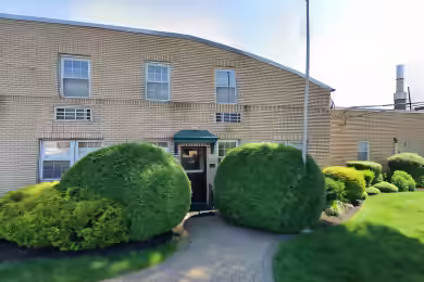 261 Monroe Avenue | 261 Monroe Ave - 39,000 SF Industrial Space for Lease in Kenilworth, NJ