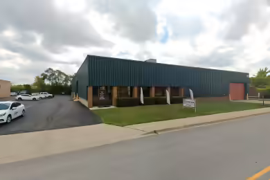 471 Lively Boulevard | 22,550 SF Industrial Space Available in Elk Grove Village, IL