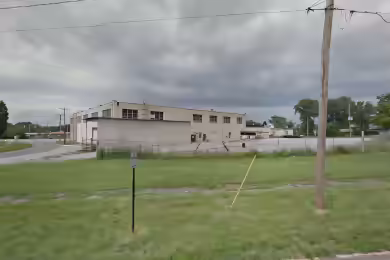 4021 Mahoning Avenue | Industrial Space for Lease - 4021 Mahoning Ave, Youngstown, OH
