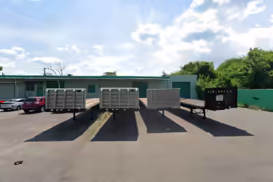 1057-1059 Empire Avenue | 12 Truck Terminal + 27,000 SqFt LOW OPEX - Camden, NJ