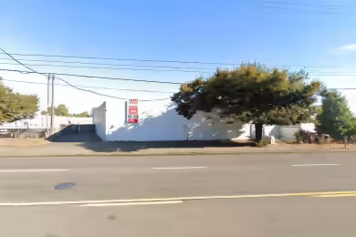 81 Northeast Columbia Boulevard | Industrial Space for Lease at 81 NE Columbia Blvd, Portland, OR