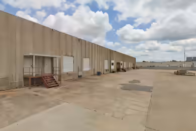 200 Northeast 12th Street | 25,000 SF Industrial Space Available in Moore, OK
