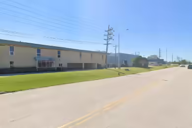 N 124th St | Industrial Space for Lease - 35,000 SF in Milwaukee, WI