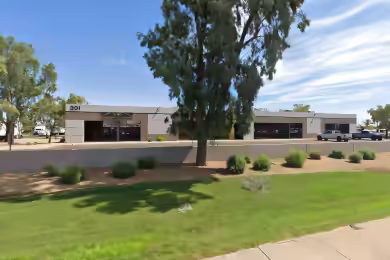North 37th Drive | Martin Van Buren Distribution Center - 18,478 SF Warehouse in Phoenix, AZ