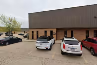 1605 Dundee Avenue | Dundee Industrial Park - 20,706 SF Warehouse for Lease in Elgin, IL