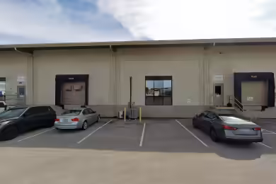 7625 National Turnpike | Industrial Space for Lease - 21,600 SF in Louisville, KY