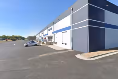 2610 Northeast Industrial Drive | 35,070 SF Industrial Space for Lease in North Kansas City, MO