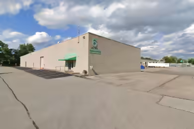 Freeway Drive East | Bldg 6 - 990-1030 Freeway Dr N, Columbus, OH - 19,200 SF Industrial Space for Lease