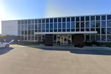 6201-6299 West Howard Street | Howard Commons - Prime Industrial Space in Niles, IL