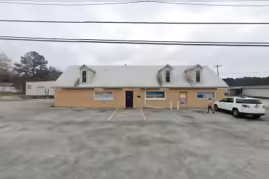 1215 South Brightleaf Boulevard | Central Whse #5 - 50,000 SF Industrial Space in Smithfield, NC
