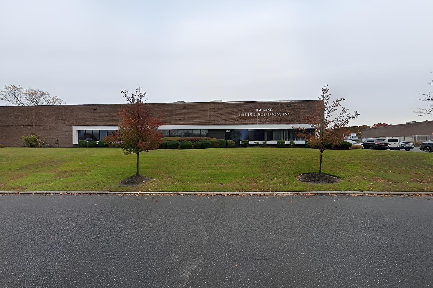 Warehouse for Rent in NY: 21,690SF | IndustrialSpaces.net | 22185